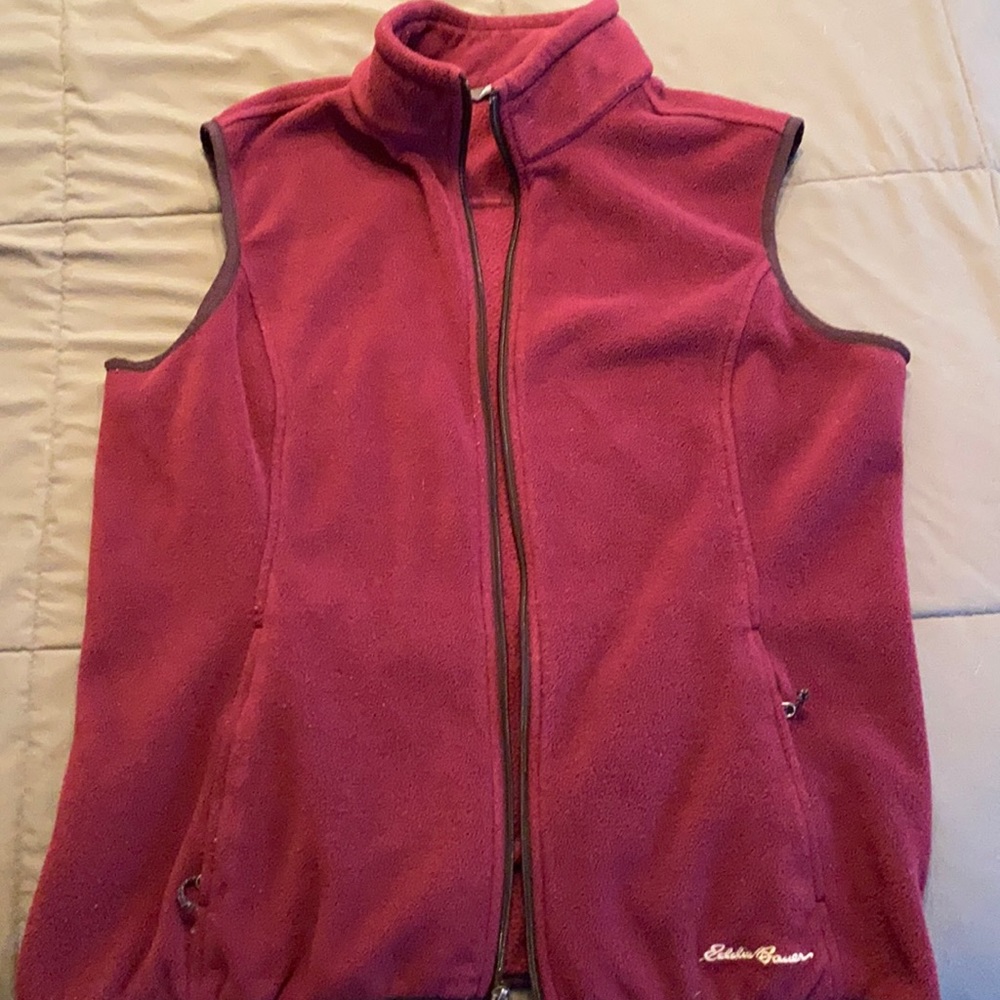 Eddie Bauer burgundy vest size large